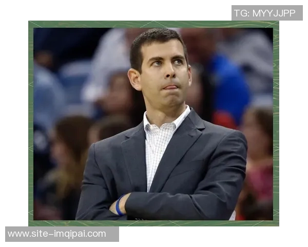 孙悦盛赞斯普利特称其为NBA最佳教练并批评球队战术单一